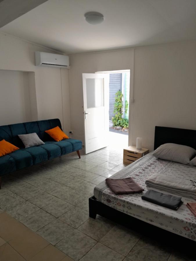 Kazhotel - Au Centre Ville De Saint-Denis Ngoại thất bức ảnh