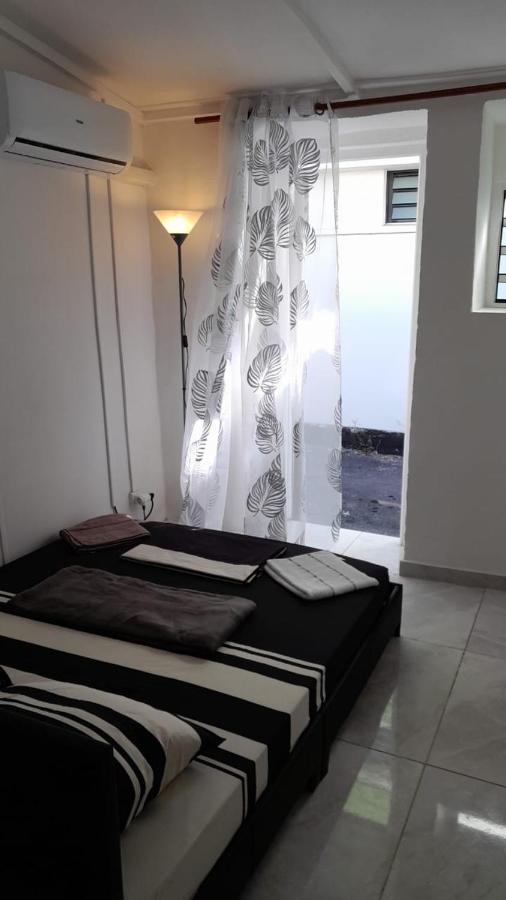 Kazhotel - Au Centre Ville De Saint-Denis Ngoại thất bức ảnh