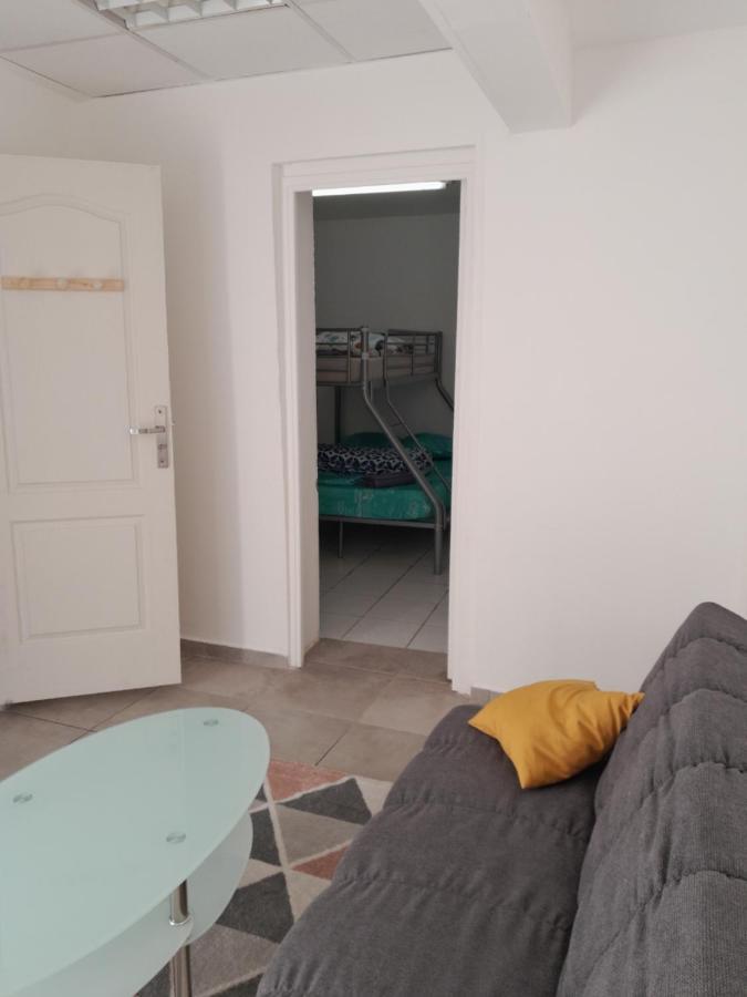 Kazhotel - Au Centre Ville De Saint-Denis Ngoại thất bức ảnh