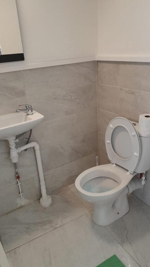 Kazhotel - Au Centre Ville De Saint-Denis Ngoại thất bức ảnh