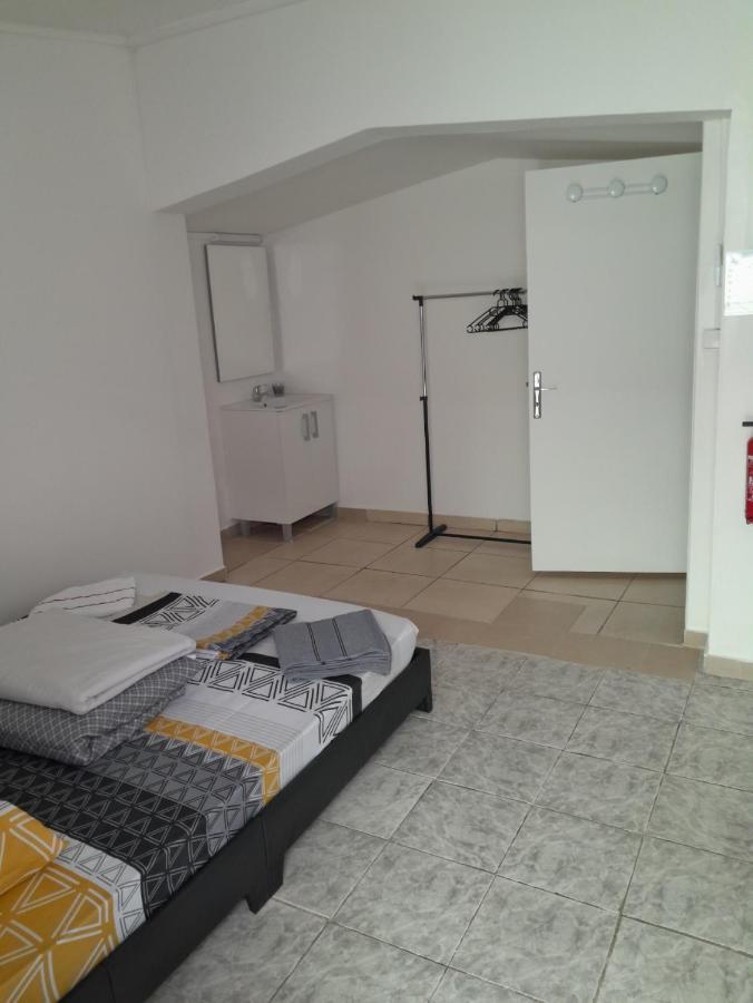 Kazhotel - Au Centre Ville De Saint-Denis Ngoại thất bức ảnh